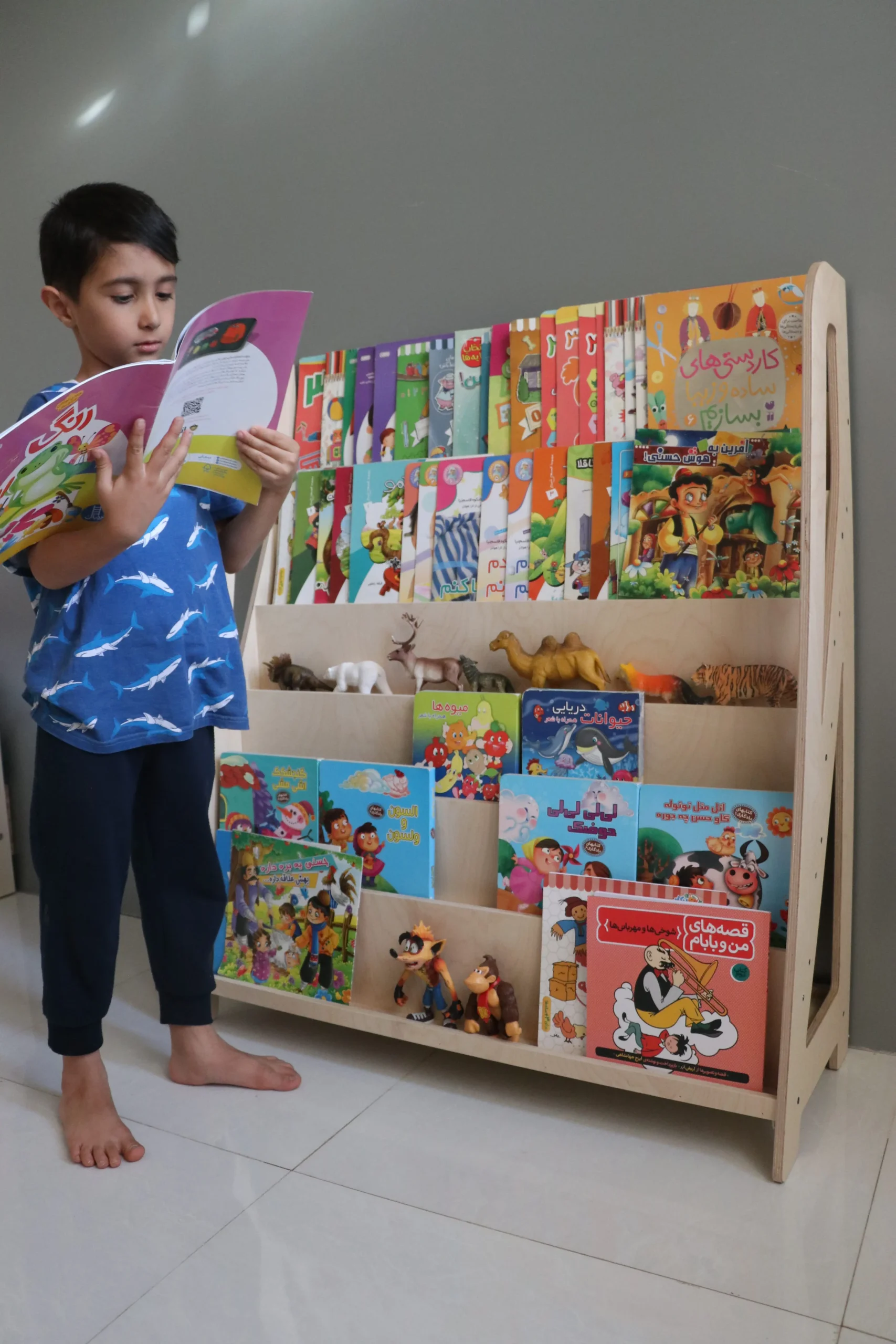 شلف ایستاده چوبی